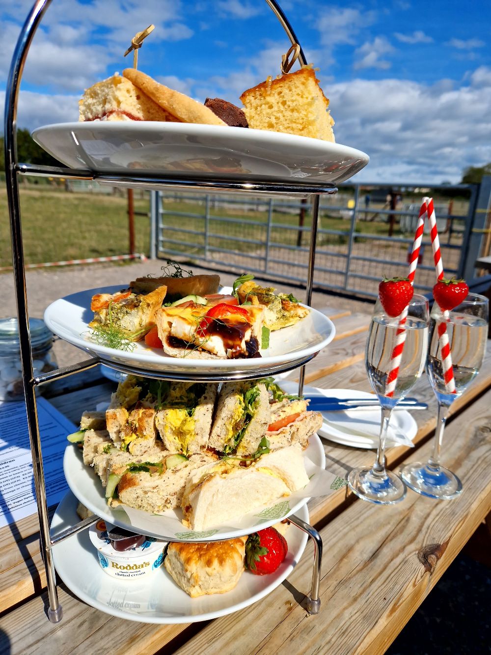 Afternoon Teas & Cake Tapas